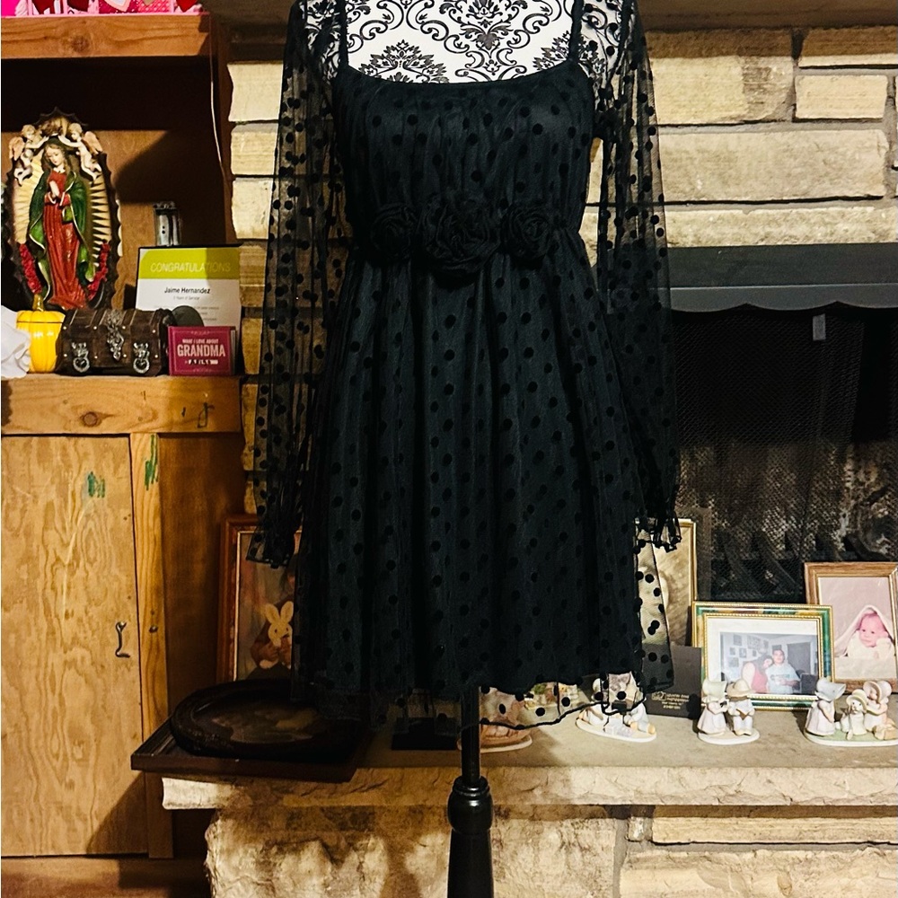 Elegant Black Long Sleeve Dress
